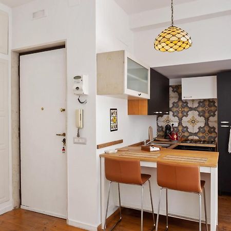 Madonella Apartment Con Terrazzo Bari Exteriör bild