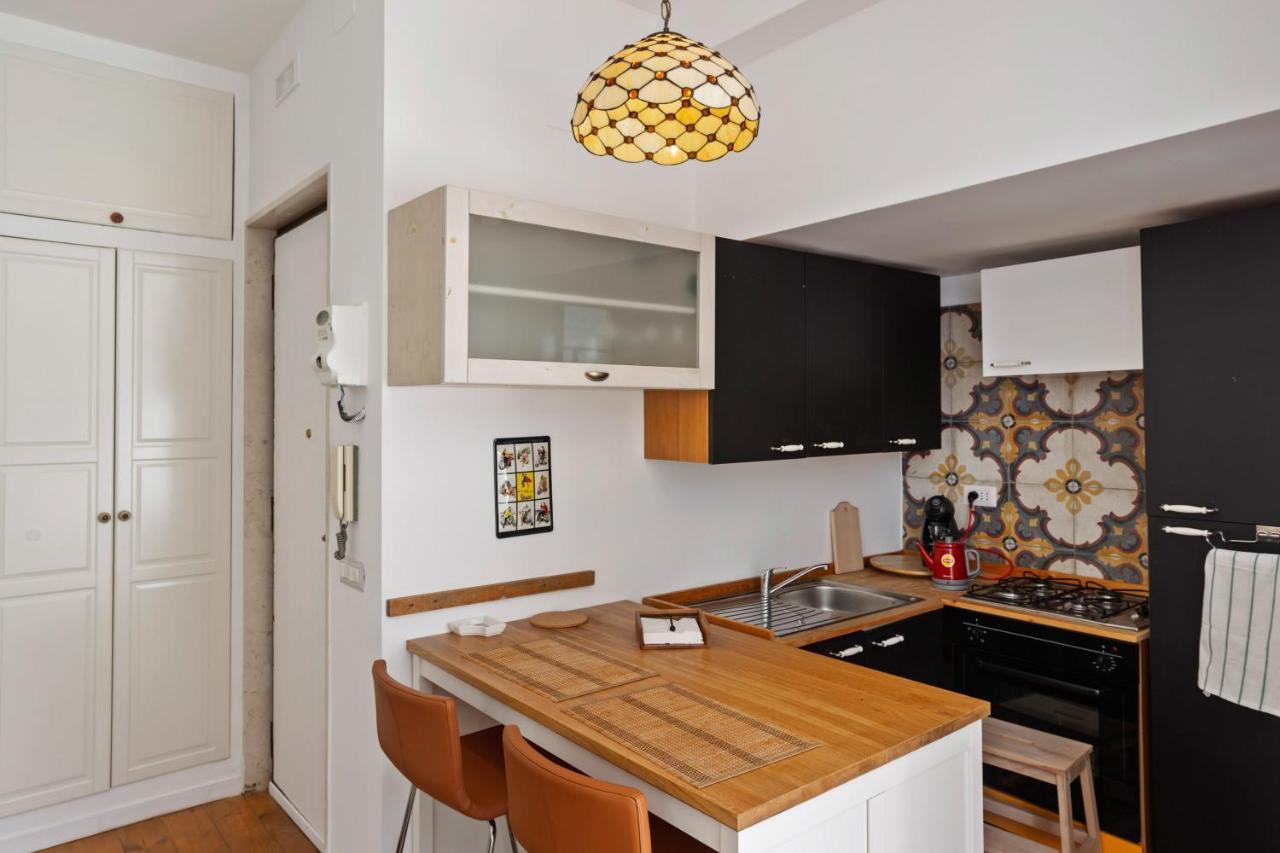 Madonella Apartment Con Terrazzo Bari Exteriör bild