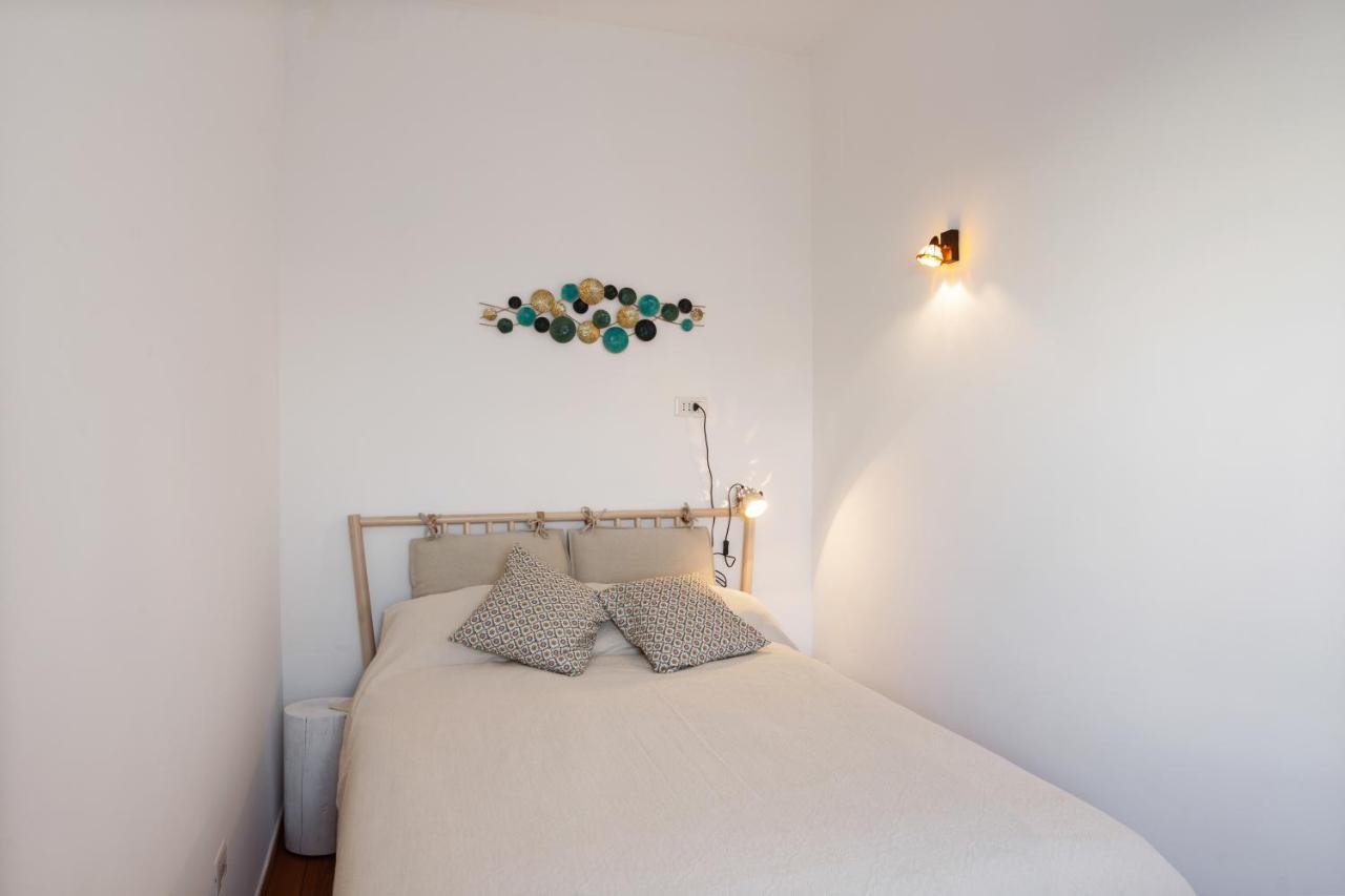 Madonella Apartment Con Terrazzo Bari Exteriör bild